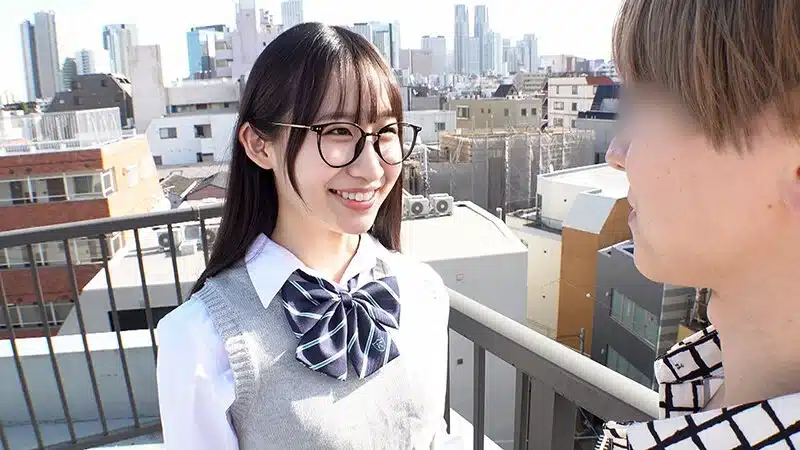 av sex พี่ชายคนนี้ โชคดีได้เย็ดหีน้องสาวแว่น DVEH-090 6
